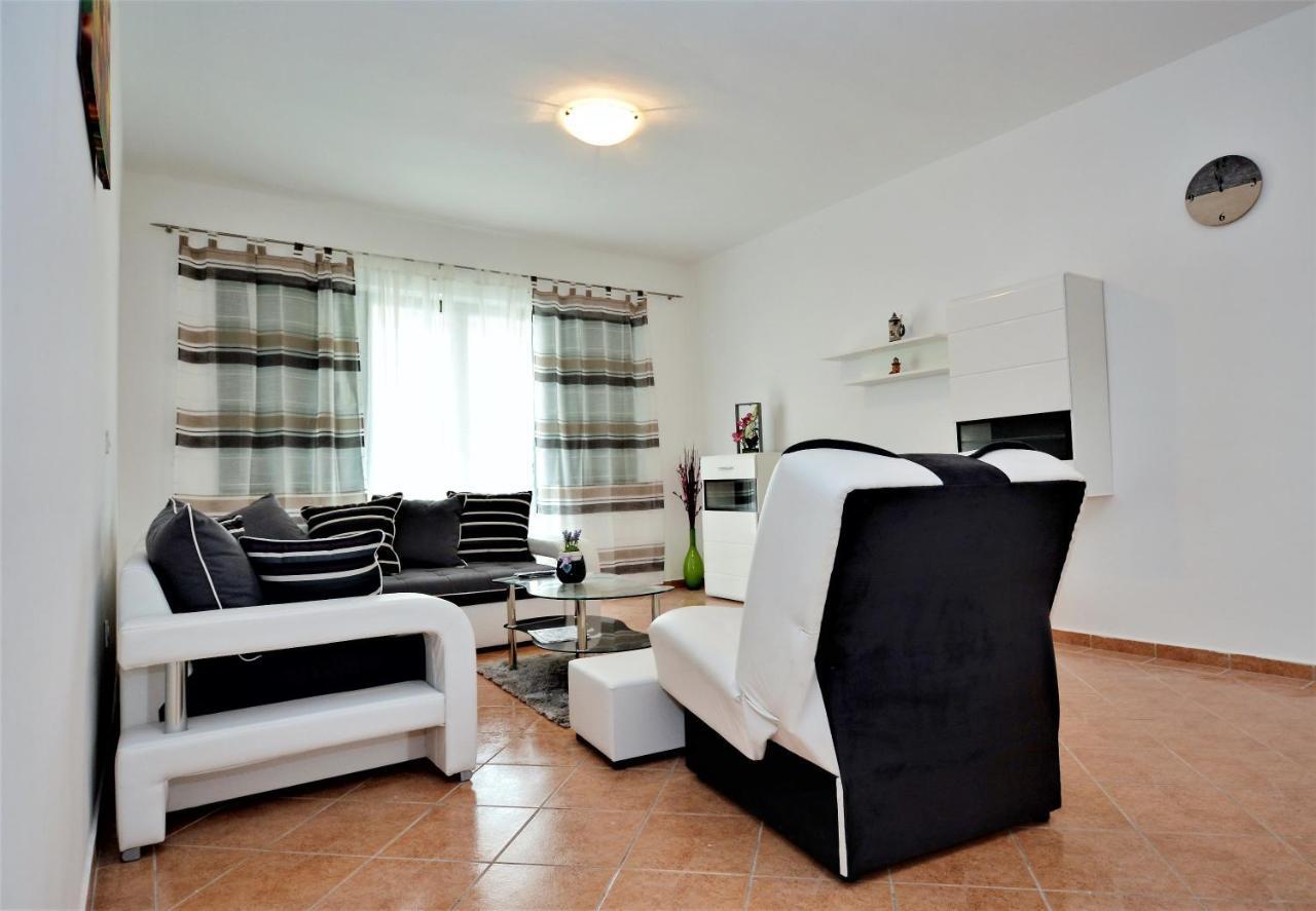 Villa Allegro ซูโกชัน ภายนอก รูปภาพ