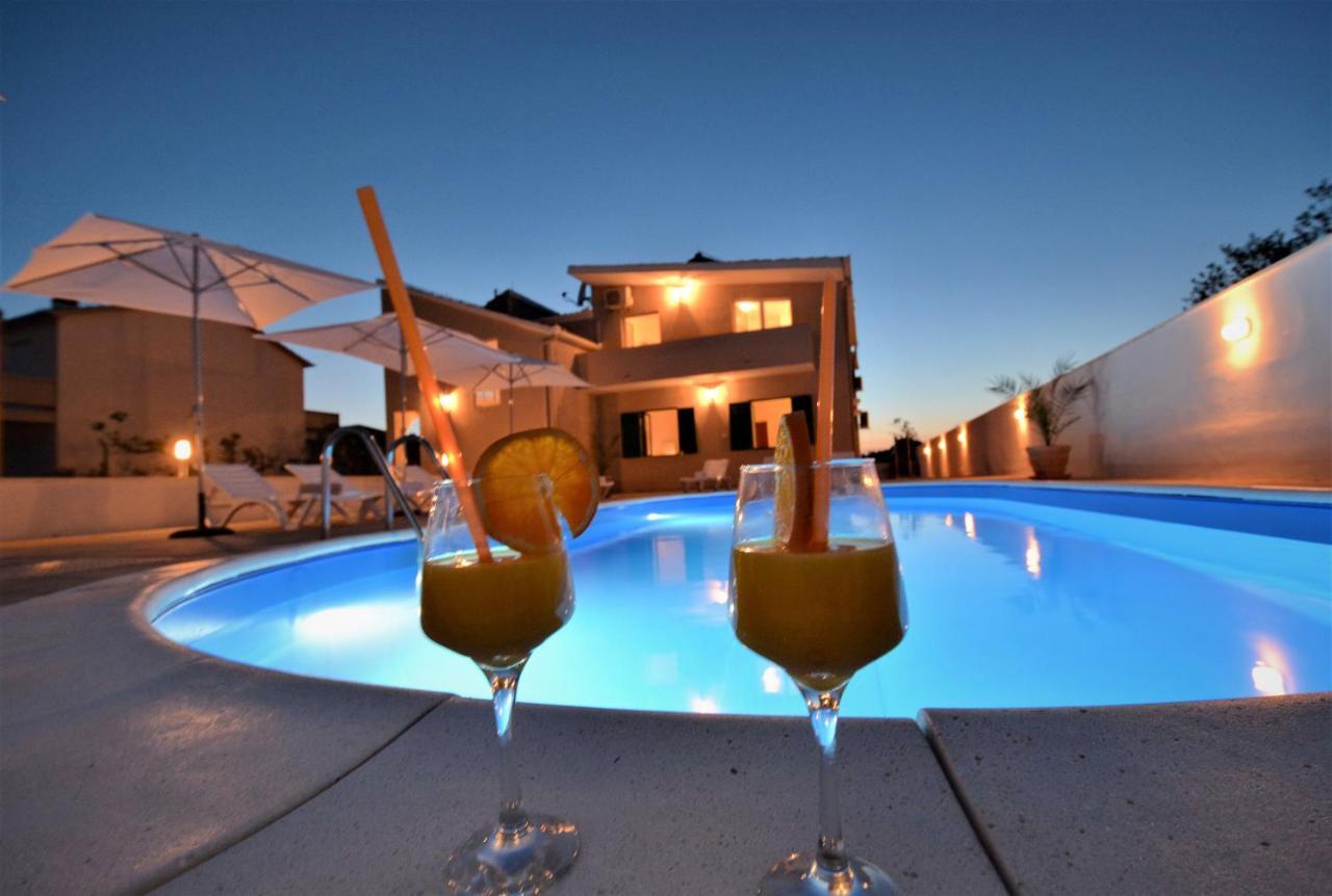 Villa Allegro ซูโกชัน ภายนอก รูปภาพ