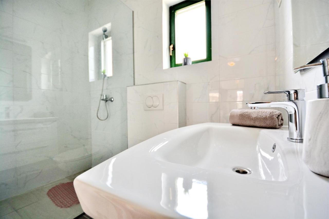 Villa Allegro ซูโกชัน ภายนอก รูปภาพ