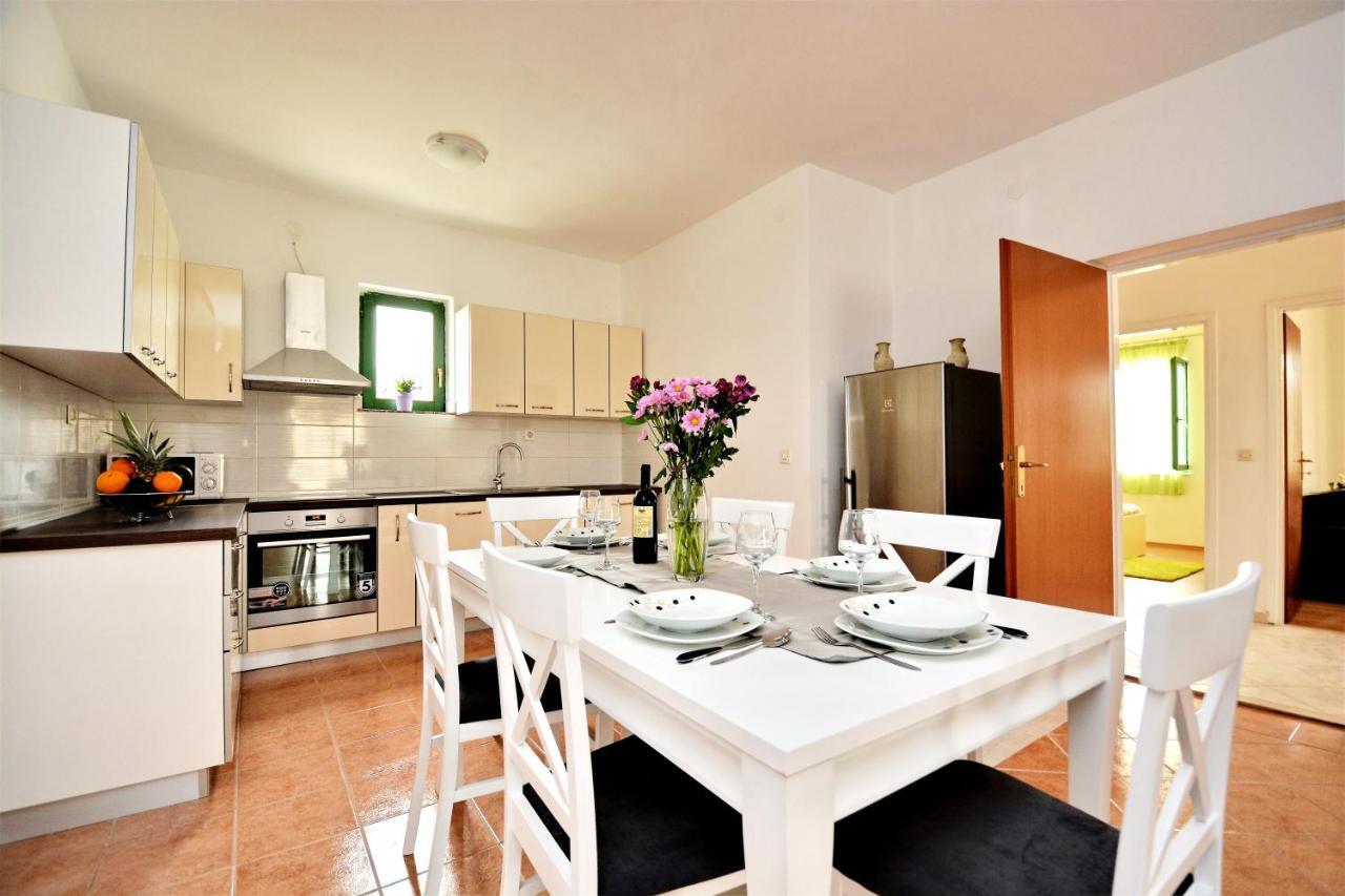 Villa Allegro ซูโกชัน ภายนอก รูปภาพ