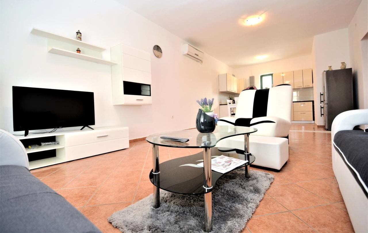 Villa Allegro ซูโกชัน ภายนอก รูปภาพ